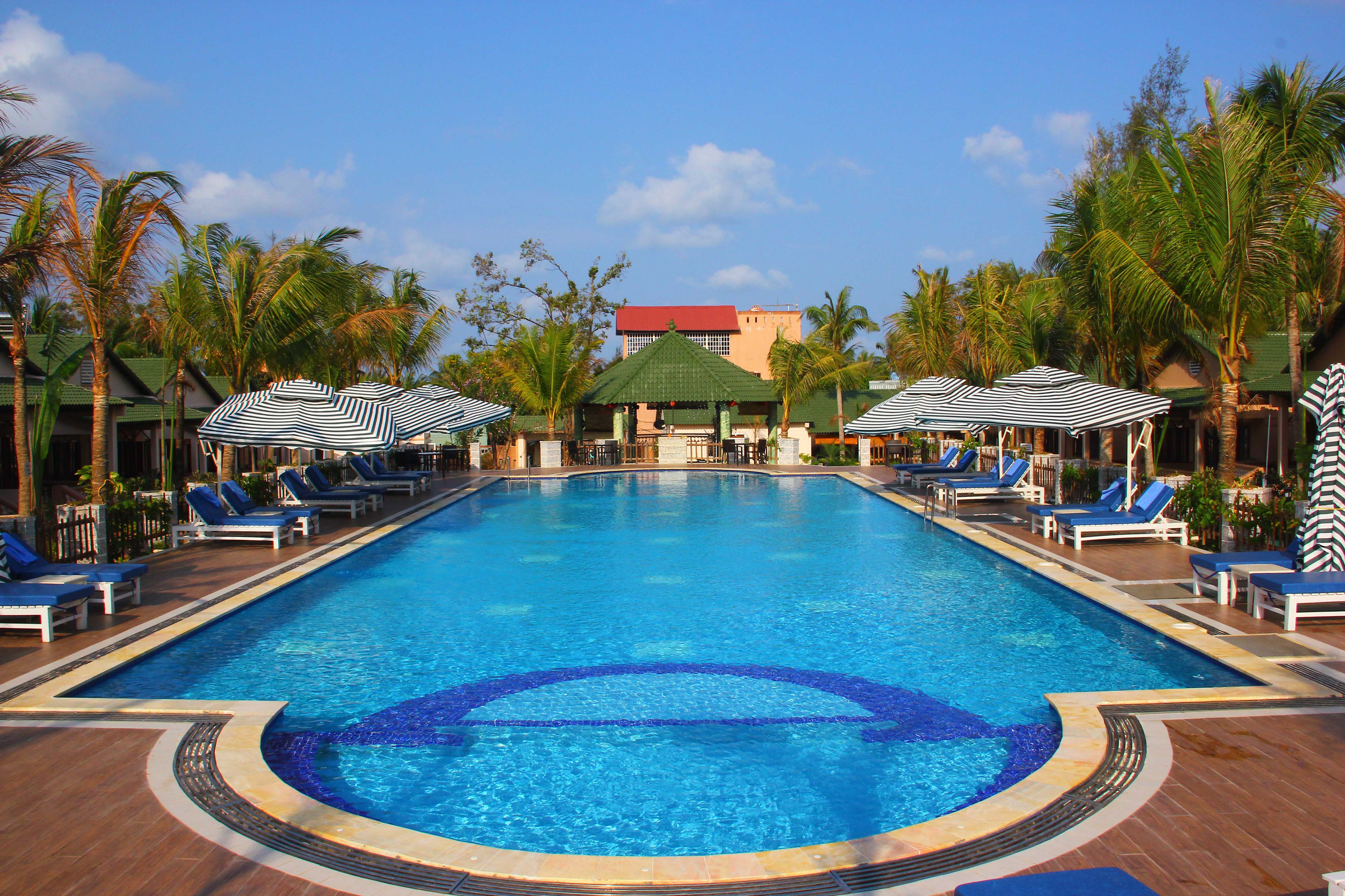 Hồ bơi - Hotel24h.net